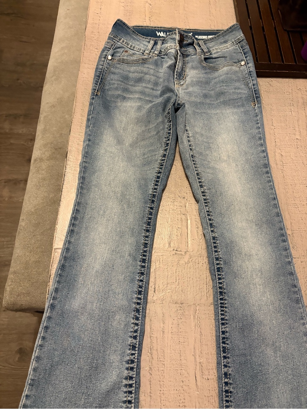 Size 5-Light Wash Women's Bootcut Jeans makes for the perfect petite Jeans